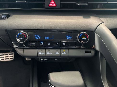 Certified 2025 Hyundai Elantra Sport image 11