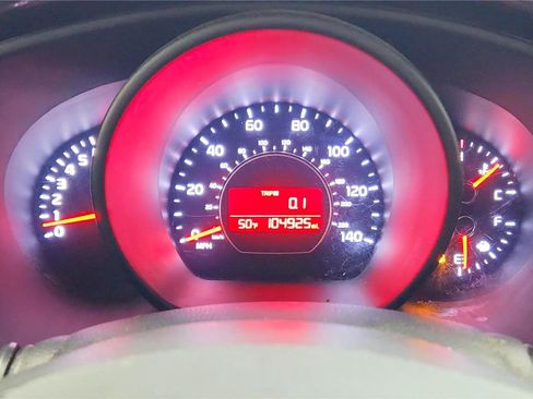 Used 2015 Kia Soul image 32