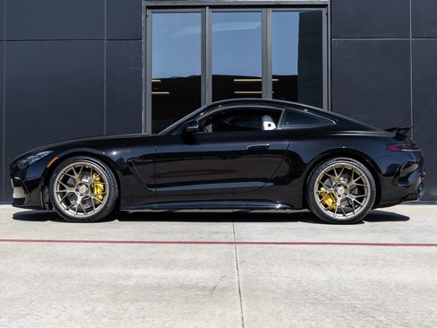 Used 2025 Mercedes-Benz AMG GT 63 image 9
