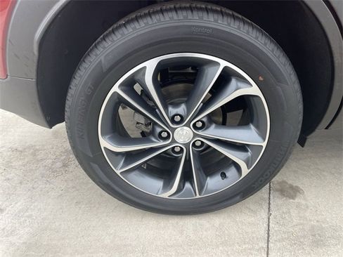 Used 2023 Buick Encore GX Select image 31