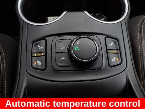 Used 2020 GMC Terrain SLT w/ Preferred Package image 14