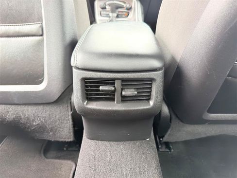 Used 2022 Dodge Challenger GT AWD/4WD image 21