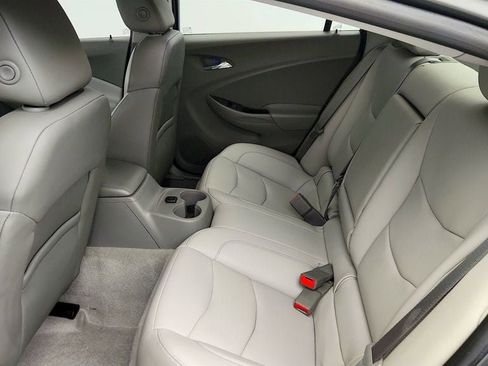 Used 2017 Chevrolet Volt LT w/ Comfort Package image 20