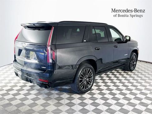 Used 2024 Cadillac Escalade V w/ Heavy-Duty Trailer Package image 7