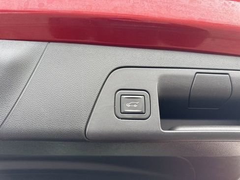 Used 2023 Buick Envision Essence image 15