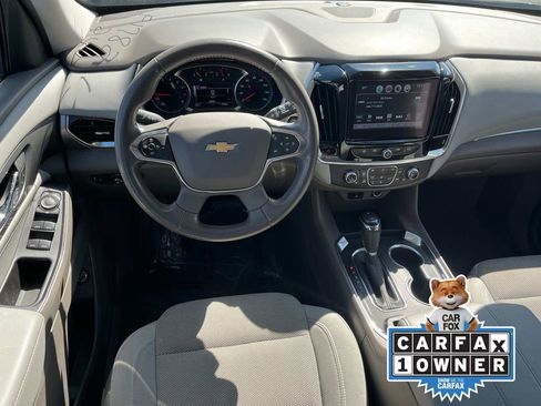 Used 2019 Chevrolet Traverse LT image 12