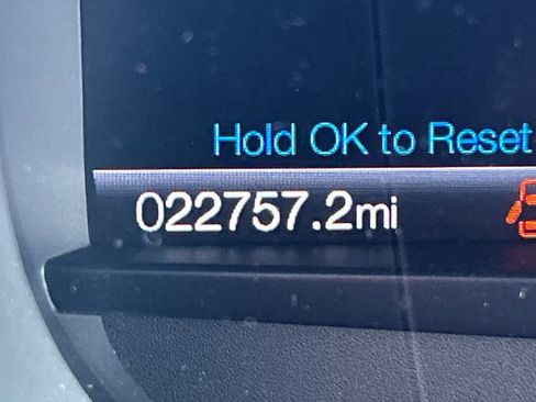 Used 2022 Ford Edge SEL w/ Convenience Package image 18