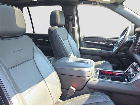Used 2023 GMC Yukon Denali AWD/4WD image 20
