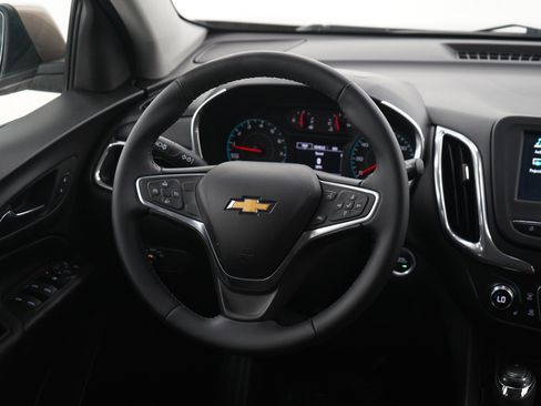Used 2018 Chevrolet Equinox LT FWD image 14