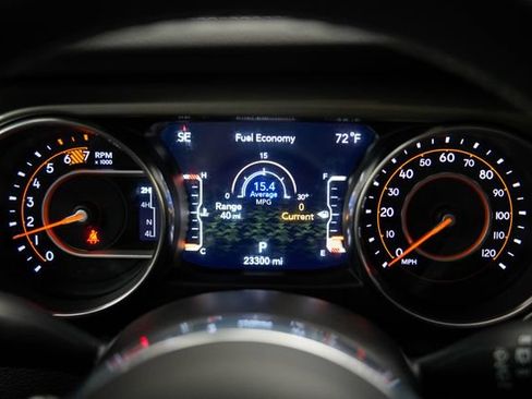 Used 2023 Jeep Wrangler Unlimited Sahara w/ LED Lighting Group AWD/4WD image 10