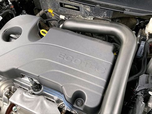 Used 2023 Chevrolet Equinox RS w/ RS Leather Package image 33