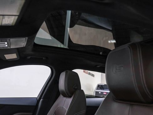 Used 2018 Jaguar F-PACE S image 19