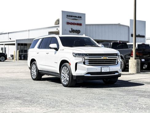 Used 2021 Chevrolet Tahoe High Country w/ Premium Package AWD/4WD image 6