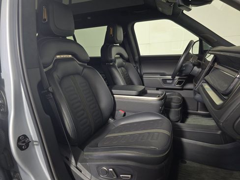 Used 2024 Rivian R1S Adventure AWD/4WD image 24
