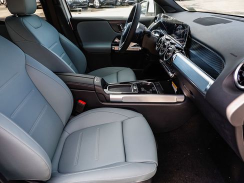 New 2026 Mercedes-Benz GLB 250 image 17