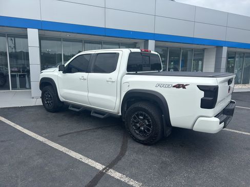 Used 2022 Nissan Frontier PRO-4X w/ Pro-4X Premium Package AWD/4WD image 8