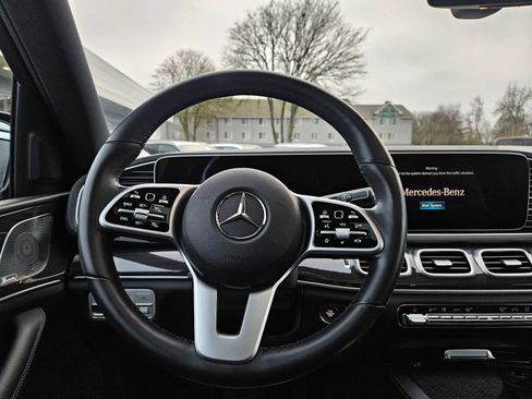 Used 2020 Mercedes-Benz GLS 450 4MATIC image 22