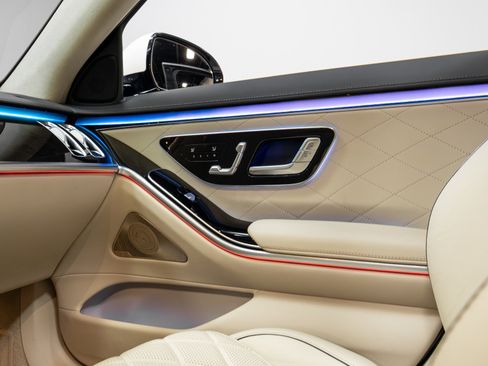 Used 2023 Mercedes-Benz S 580 4MATIC Sedan image 12