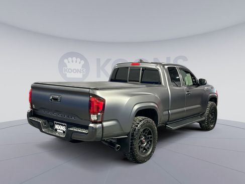 Used 2023 Toyota Tacoma SR w/ SR Convenience Package image 7
