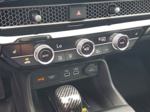 Used 2024 Honda Civic Touring image 27