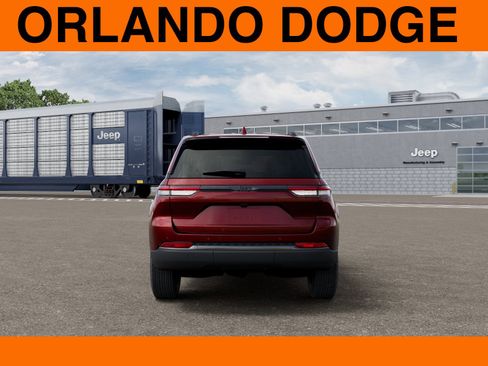 New 2026 Jeep Grand Cherokee Altitude RWD image 7
