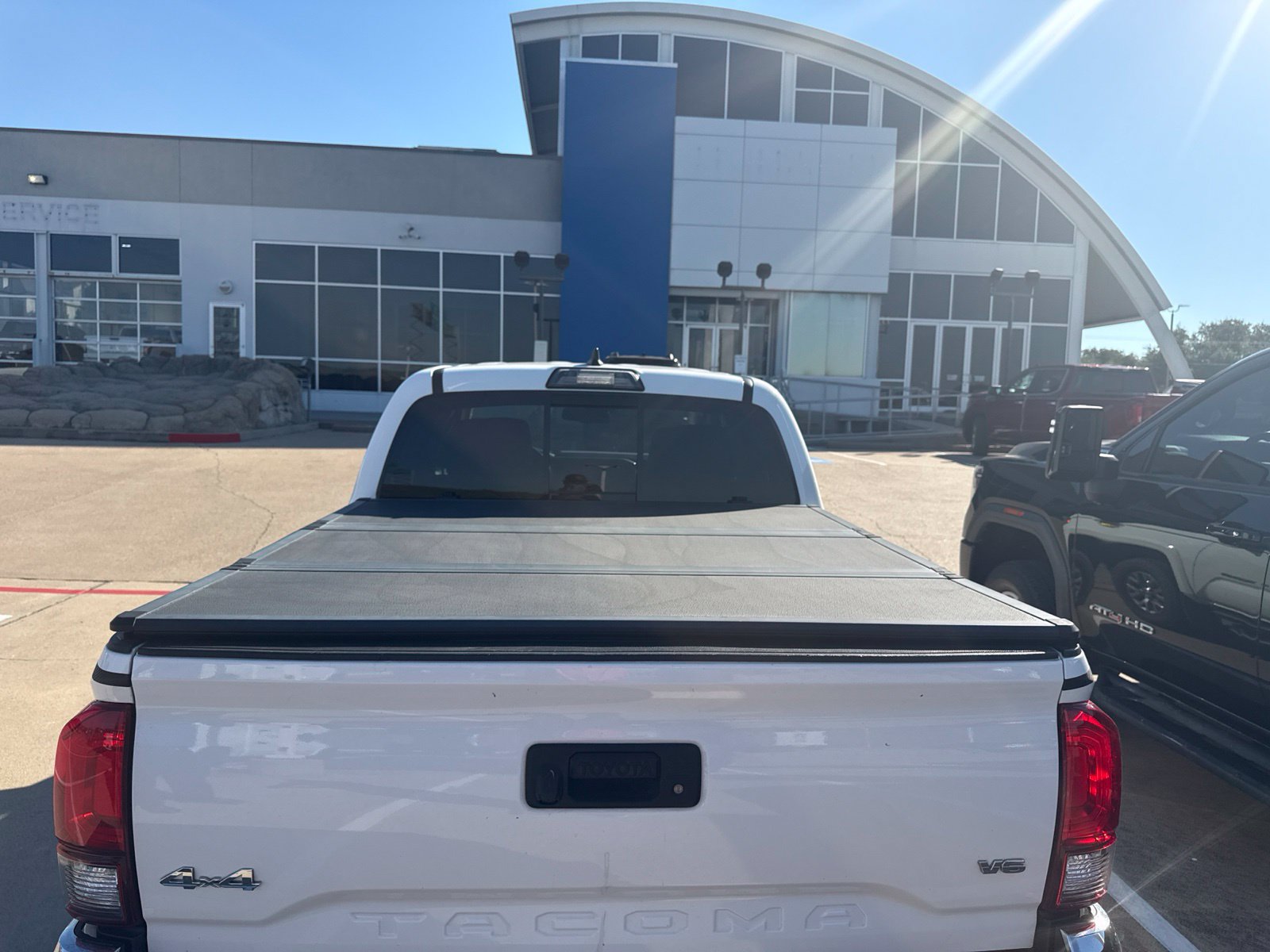 Used 2019 Toyota Tacoma SR5 AWD/4WD image 12