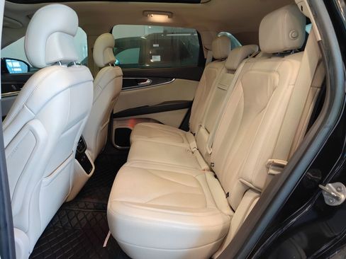 Used 2019 Lincoln Nautilus Reserve image 13