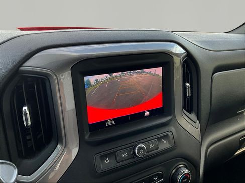 Used 2021 Chevrolet Silverado 1500 Custom Trail Boss w/ LPO, Dark Essentials Package AWD/4WD image 12