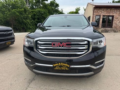 Used 2018 GMC Acadia SLT AWD/4WD image 2