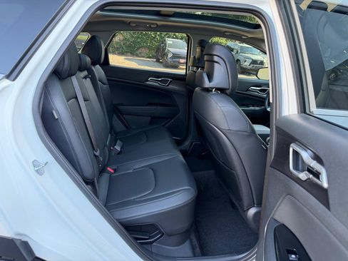 Used 2025 Kia Sportage EX w/ EX Premium Package AWD/4WD image 21