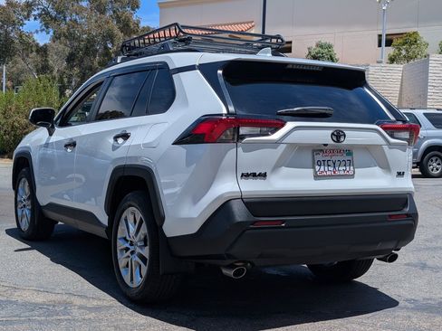 Used 2025 Toyota RAV4 XLE Premium FWD image 12