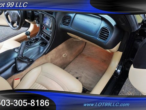 Used 2004 Chevrolet Corvette Coupe w/ Preferred Equipment Group image 31