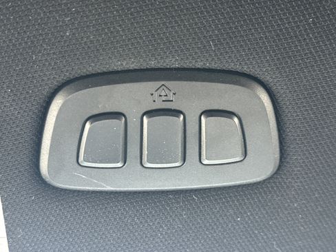 Certified 2020 Ford Explorer Limited image 24