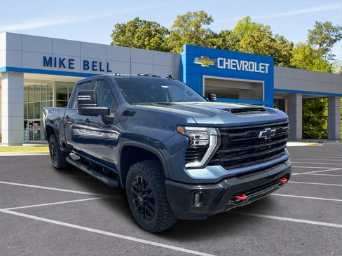 New 2026 Chevrolet Silverado 2500 LT w/ Trail Boss Package AWD/4WD image 1