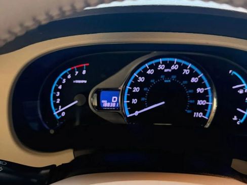 Used 2012 Toyota Sienna XLE w/ Entertainment Pkg FWD image 17
