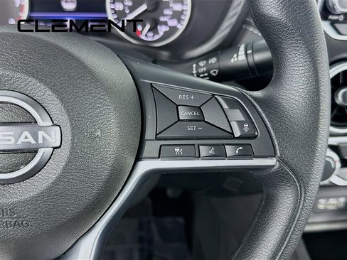 Used 2025 Nissan Sentra SV FWD image 17