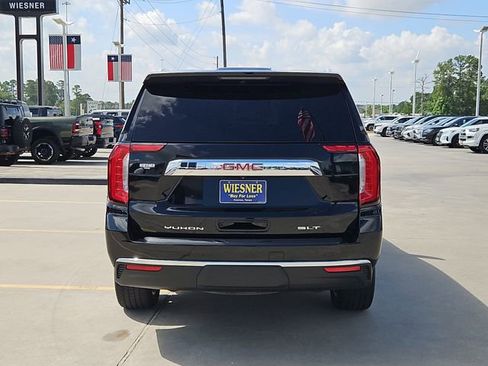 Used 2023 GMC Yukon SLT w/ SLT Luxury Package AWD/4WD image 6
