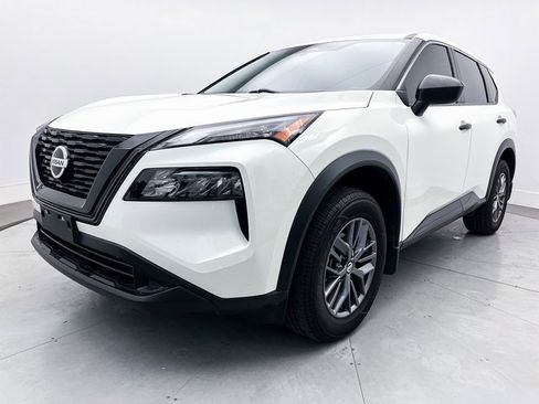 Used 2021 Nissan Rogue S image 10