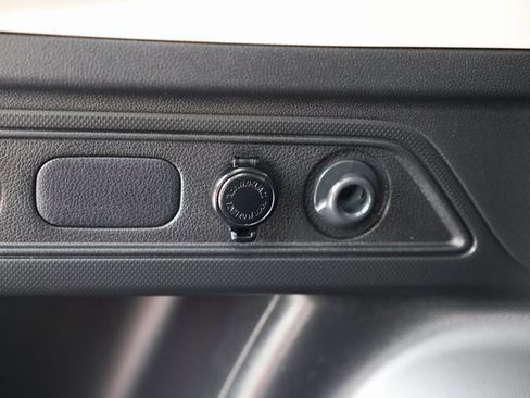 Used 2020 Subaru Forester Limited image 12