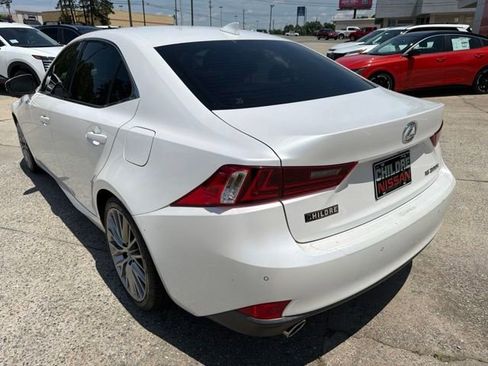 Used 2016 Lexus IS 200t w/ Premium Package RWD image 8