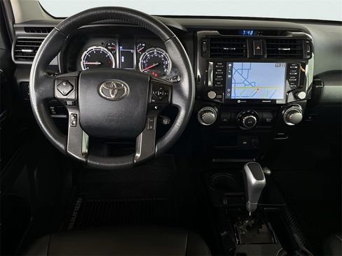 Used 2021 Toyota 4Runner TRD Off-Road Premium image 18