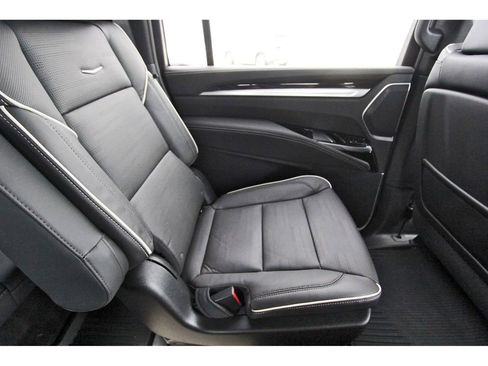 New 2026 Cadillac Escalade ESV Luxury image 11