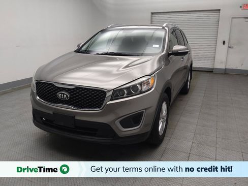 Used 2018 Kia Sorento LX image 1