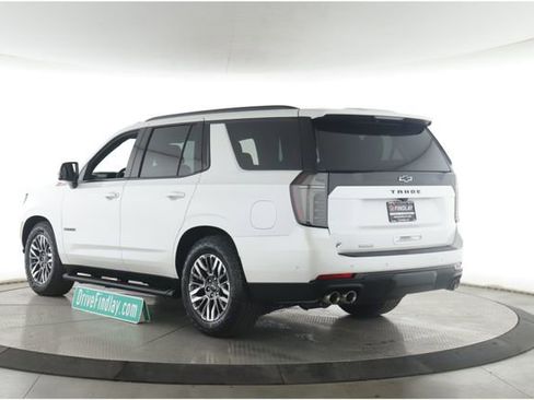Used 2025 Chevrolet Tahoe Z71 w/ Z71 Off-Road Package AWD/4WD image 8