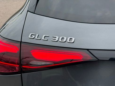 Used 2023 Mercedes-Benz GLC 300 GLC 300 image 8