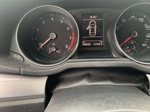 Used 2017 Volkswagen Passat 1.8T S image 4