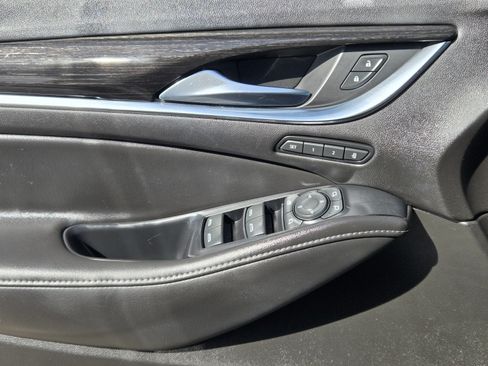 Used 2021 Buick Enclave Avenir FWD image 20