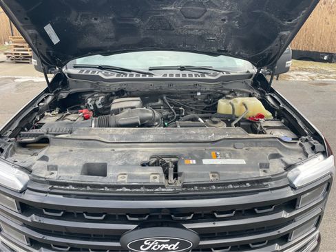 Used 2024 Ford F250 Lariat w/ Lariat Ultimate Package image 37