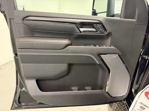 New 2026 GMC Sierra 2500 AT4X image 9