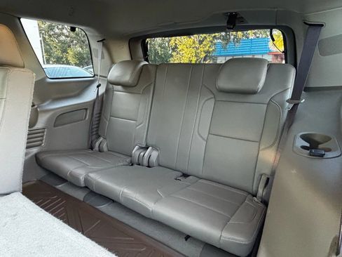 Used 2017 GMC Yukon SLT RWD image 15